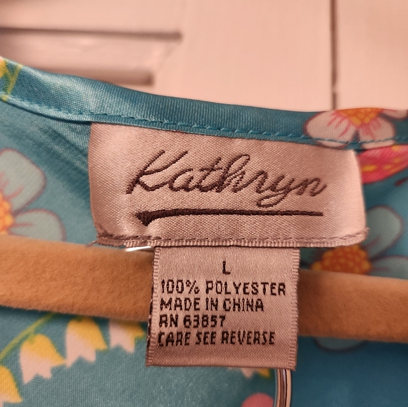 Two piece pajamas - Picture 2 of 2